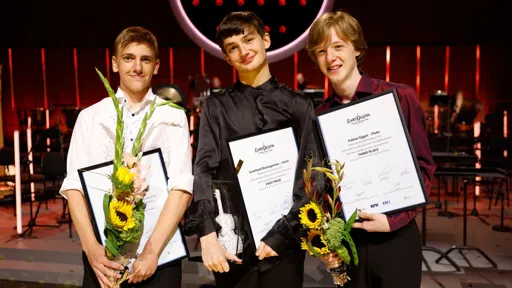 Portrait of Hugo Svedberg, cellist, Leonhard Baumgartner, violinist and winner, Fabian Egger, flautist
