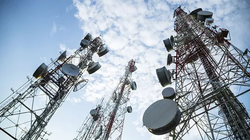 Telecommunication mast TV antennas